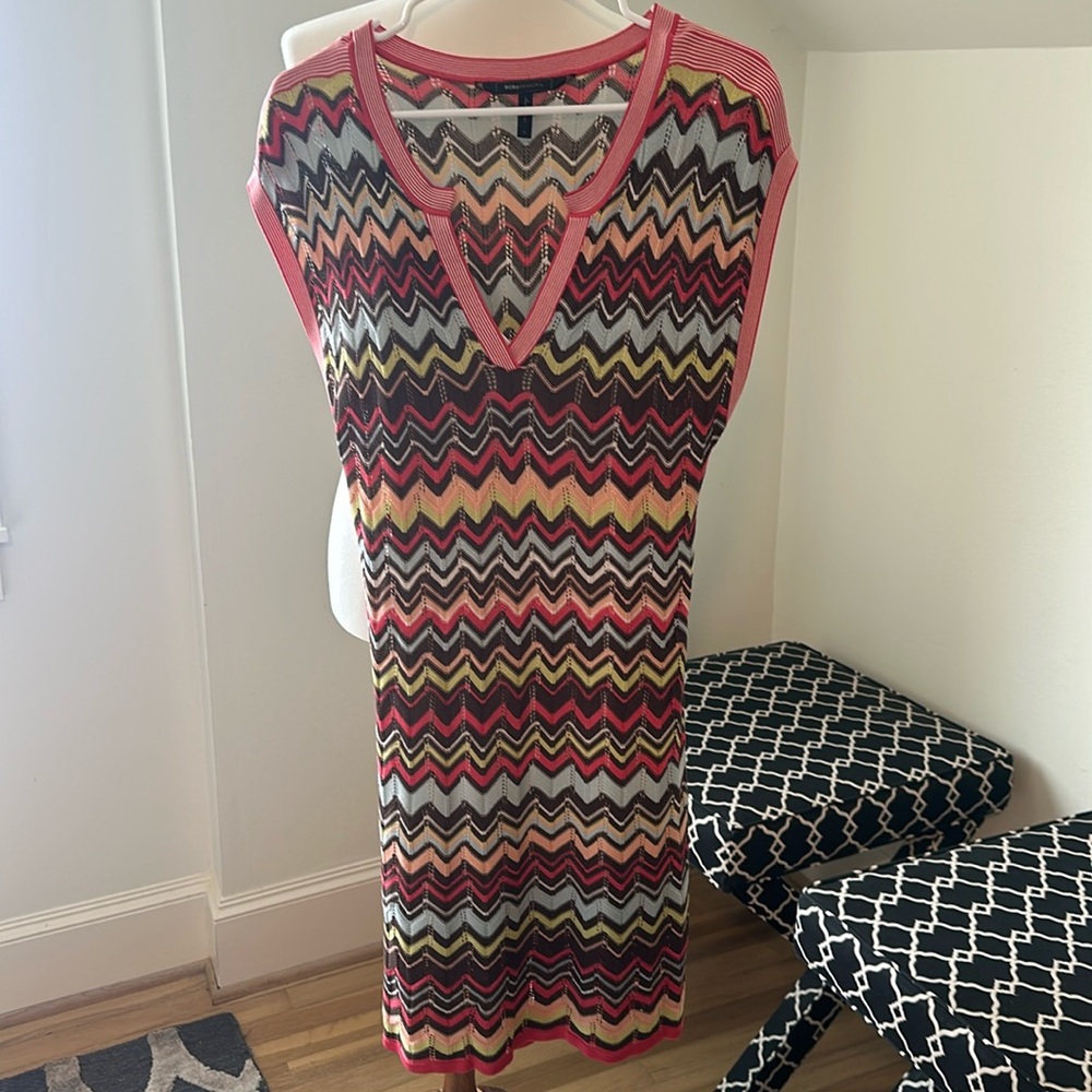 BCBG MAXAZRIA multicolored dress with white slip